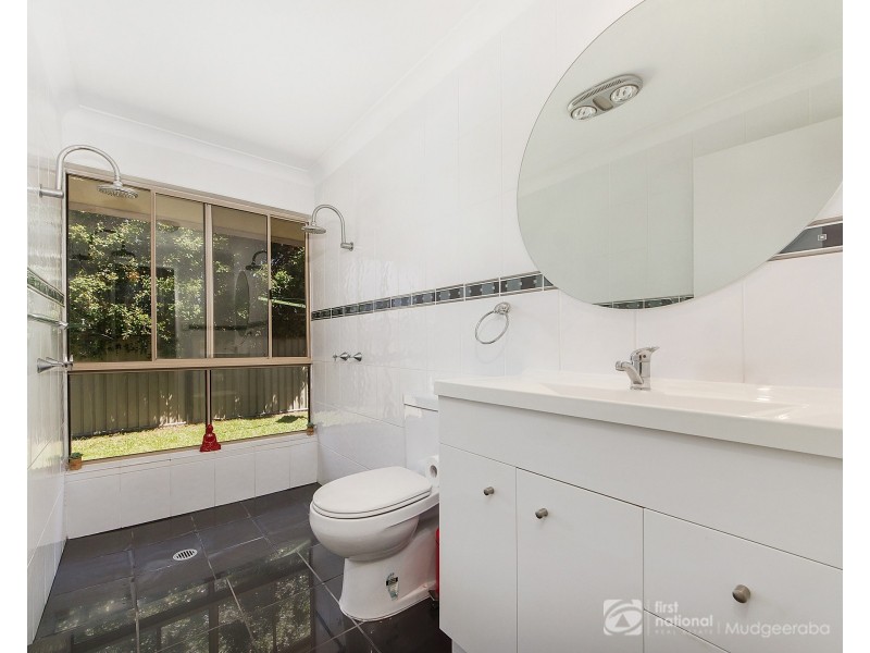 13 Rainbow Drive, Mudgeeraba QLD 4213