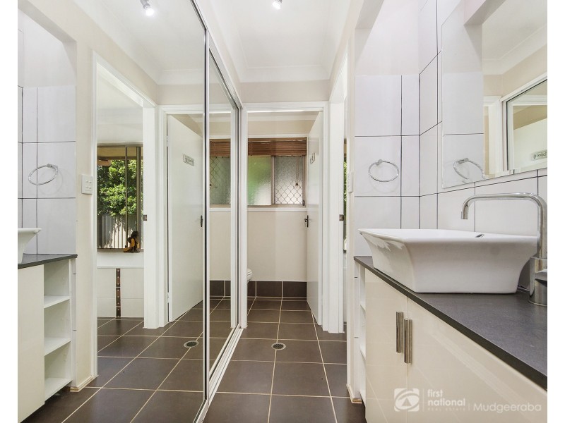 13 Rainbow Drive, Mudgeeraba QLD 4213