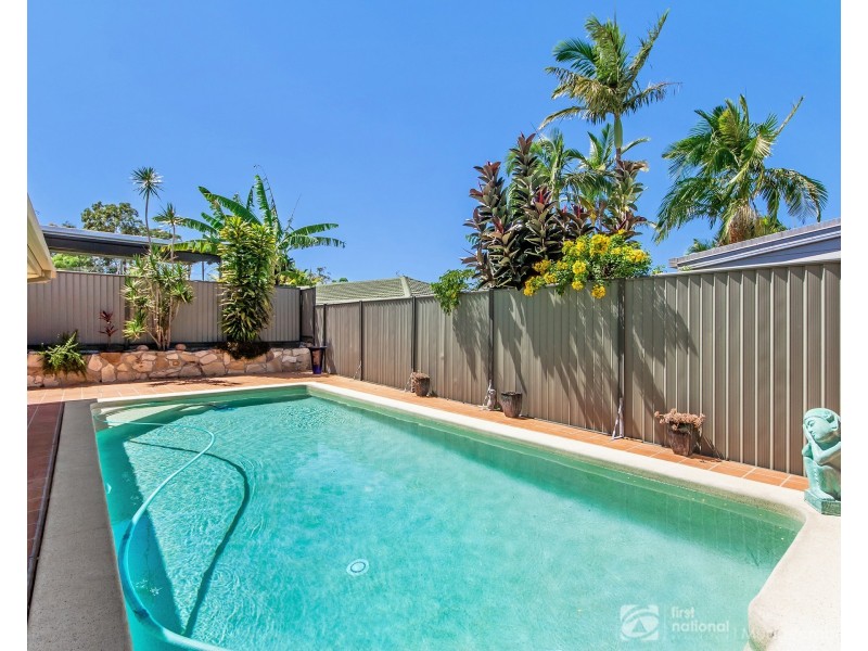 13 Rainbow Drive, Mudgeeraba QLD 4213