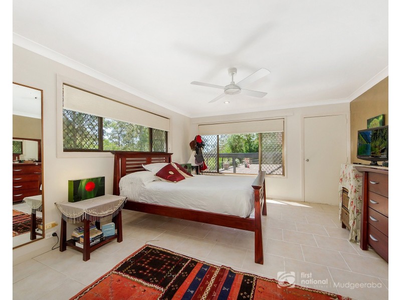 35 Thredbo Drive, Worongary QLD 4213