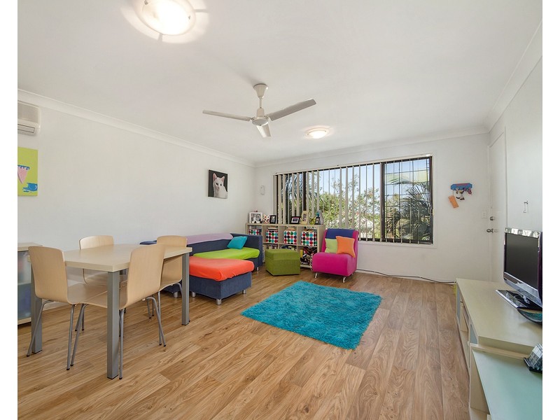 2/77 Railway Street, Mudgeeraba QLD 4213