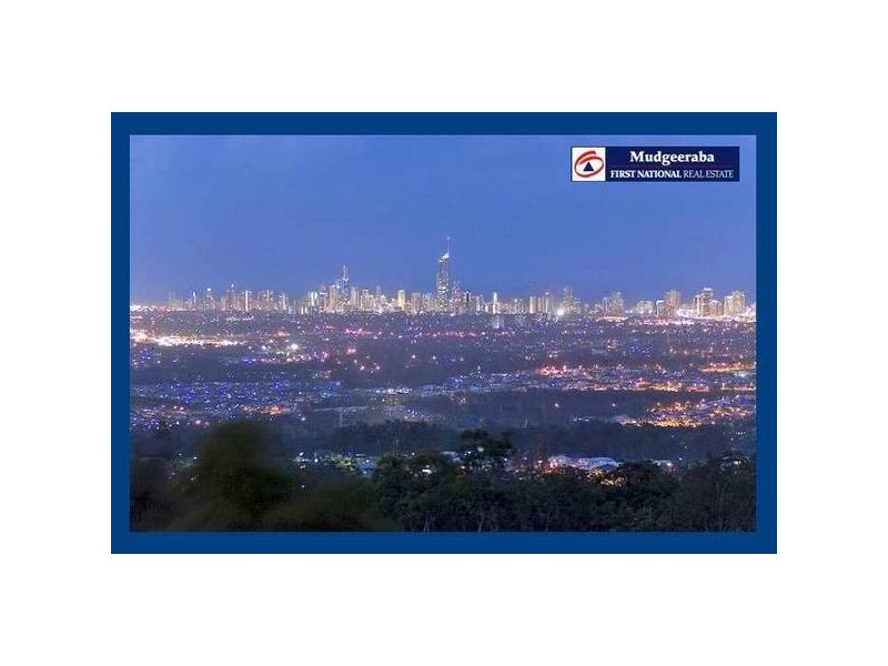 352 Chesterfield Drive, Bonogin QLD 4213