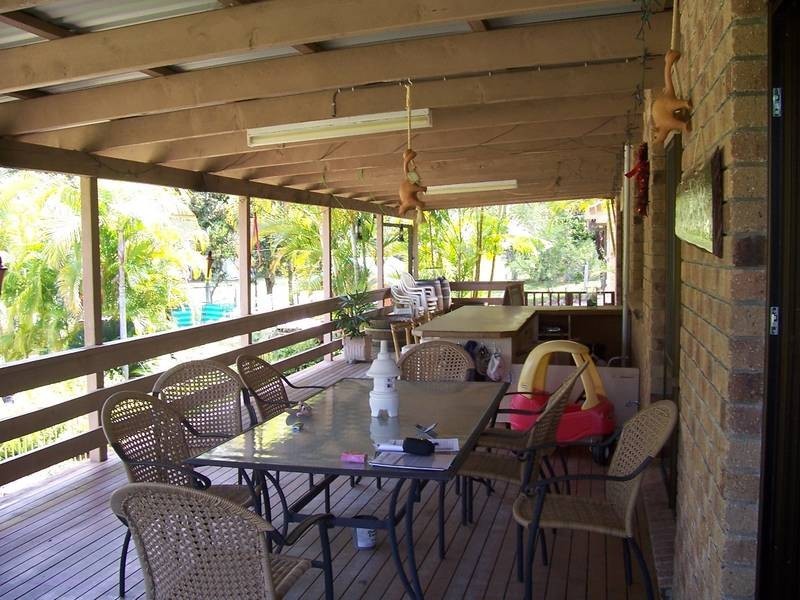 15 Baron Court, Tallai QLD 4213