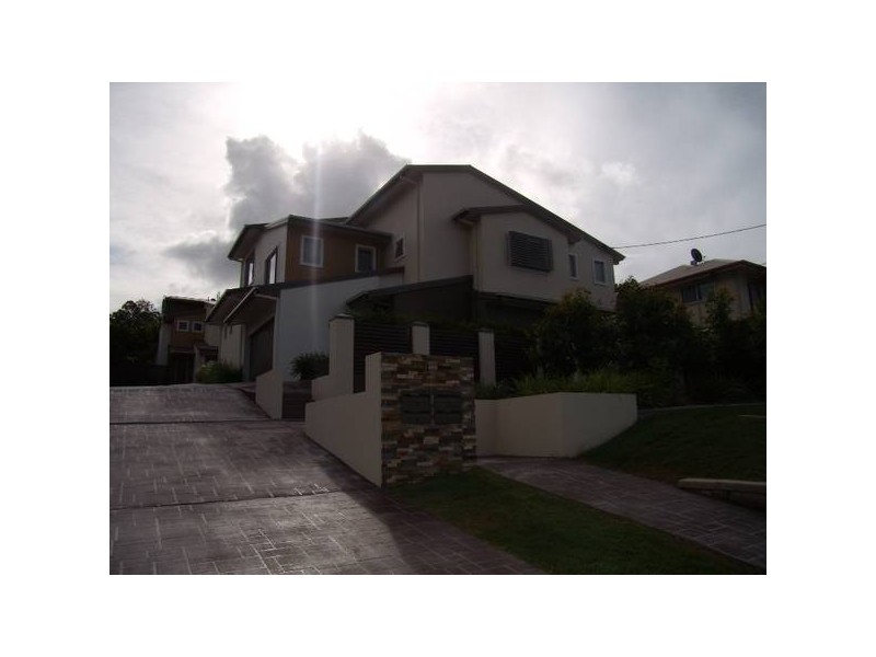 2/21 Robert Street, Mudgeeraba QLD 4213