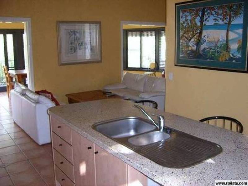 Bellview Crescent, Ashmore QLD 4214