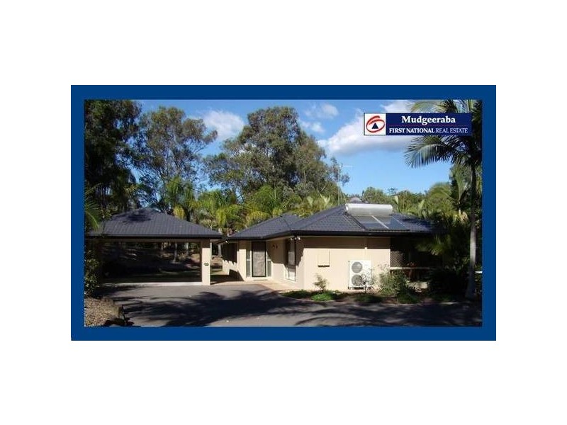 8 Piallingo Street, Mudgeeraba QLD 4213