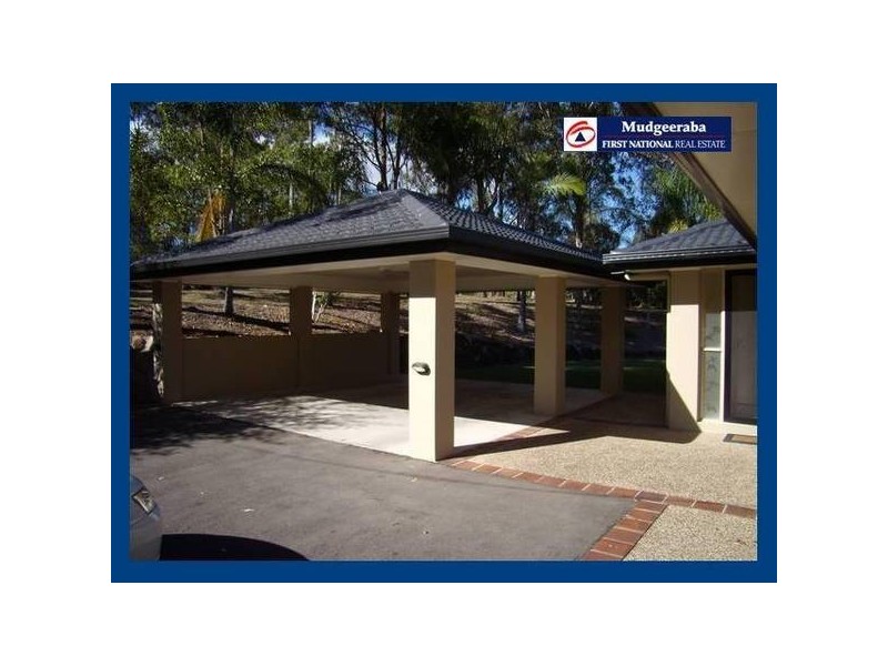 8 Piallingo Street, Mudgeeraba QLD 4213