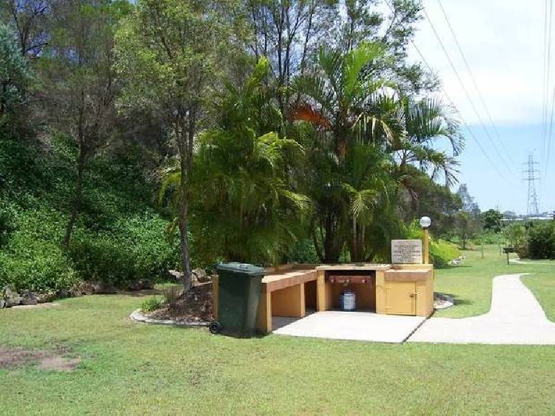 120 Highfield Drive, Merrimac QLD 4226