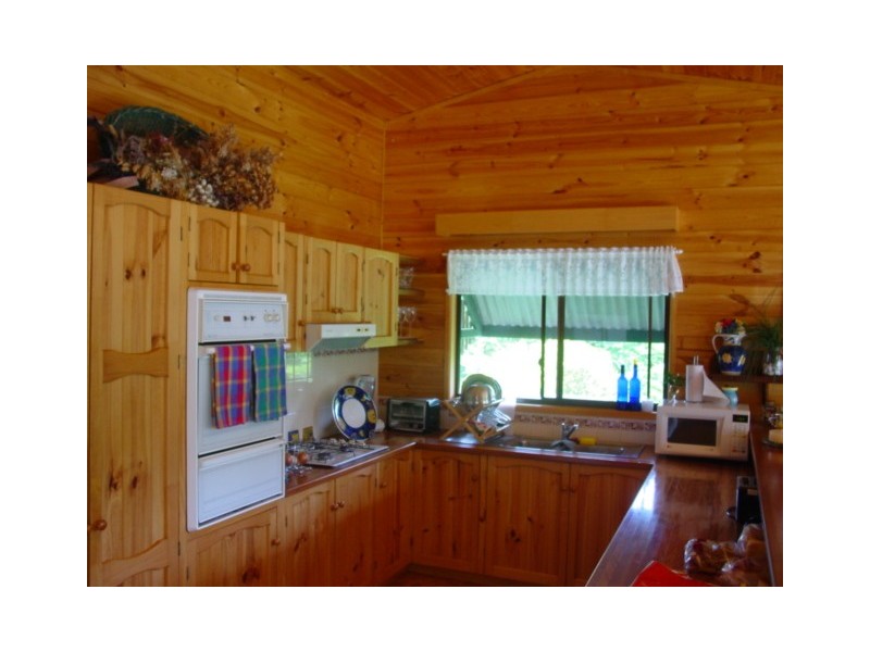 21 Ee-jung Road, Springbrook QLD 4213