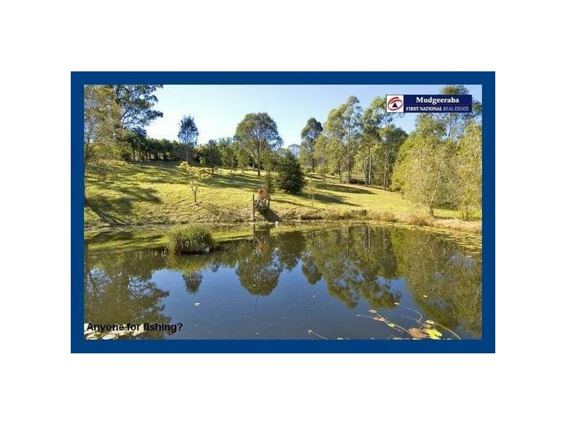 523 Bonogin Road, Bonogin QLD 4213