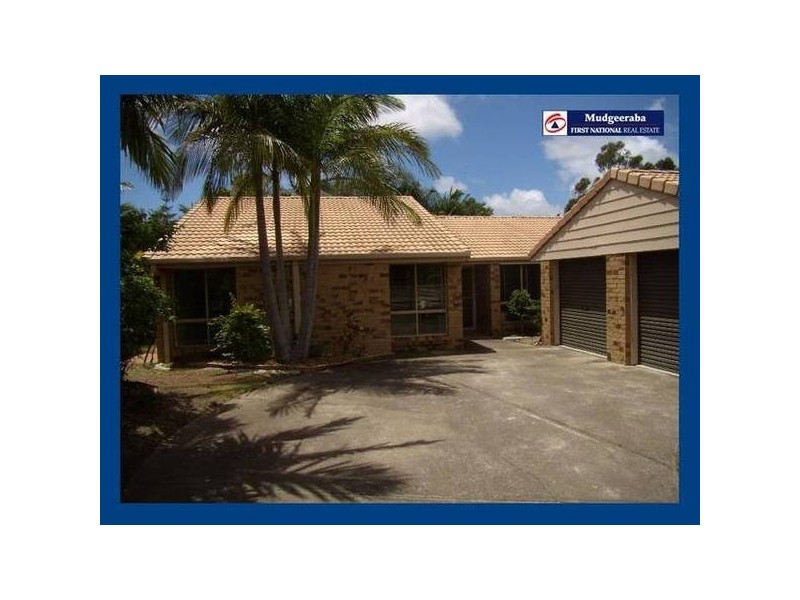 19 Issell, Highland Park QLD 4211