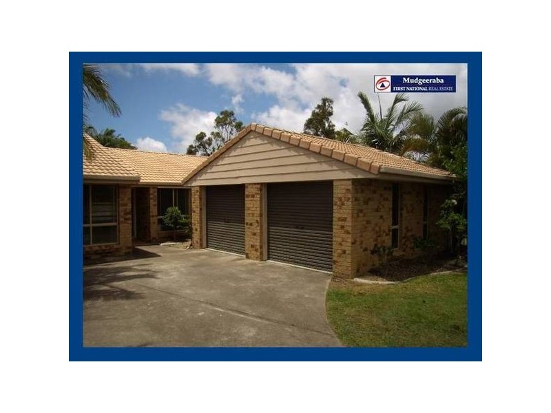 19 Issell, Highland Park QLD 4211