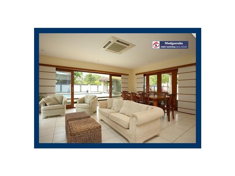 2 Princess Place, Tallai QLD 4213