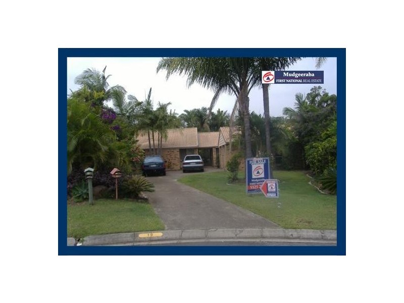 19 Issell Place, Highland Park QLD 4211