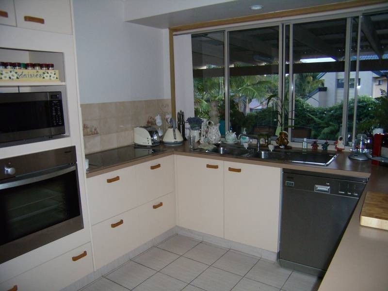 6 Huntingdale Crescent, Robina QLD 4226