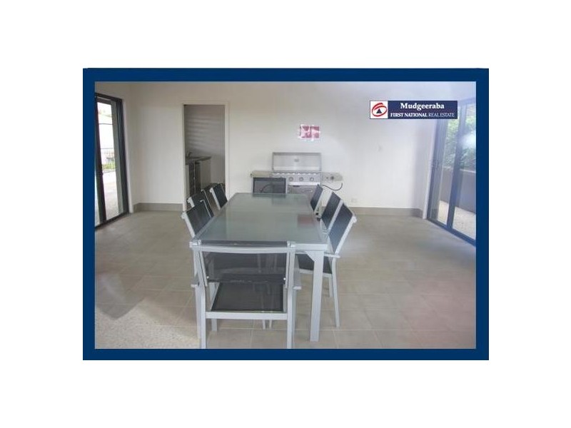 2/501 North Hill Drive, Robina QLD 4226