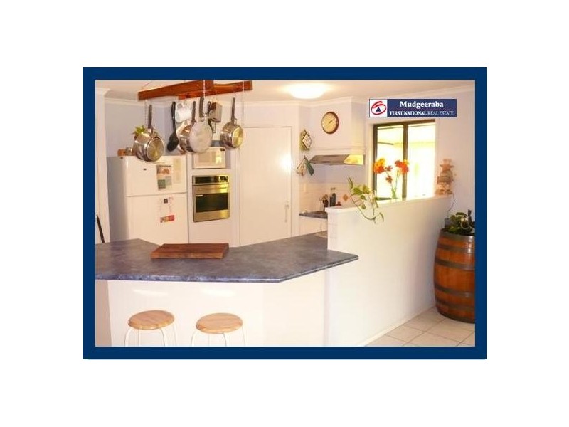 17 Lyminge Court, Bonogin QLD 4213