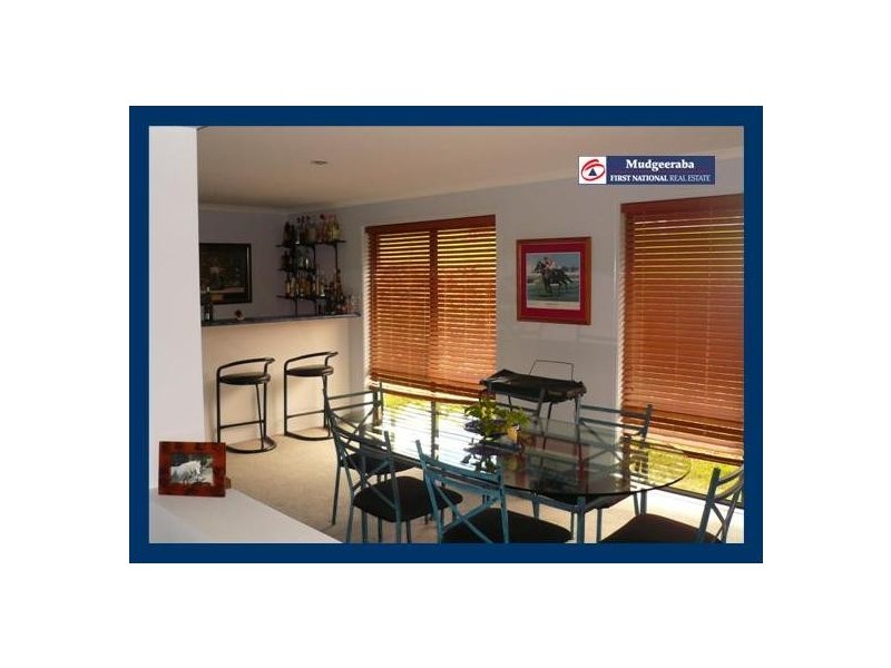 17 Lyminge Court, Bonogin QLD 4213