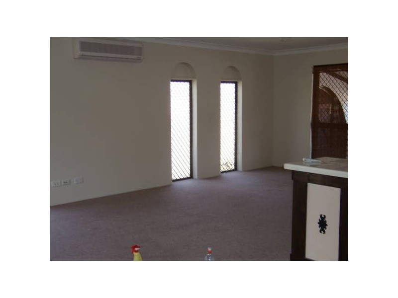 2 Ulm street, Worongary QLD 4213
