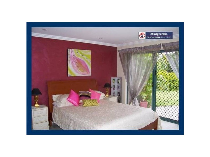 3 Bleadon Place, Mudgeeraba QLD 4213