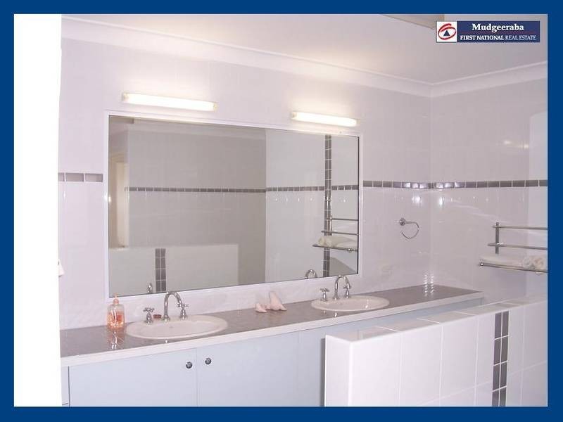 5 Foxtail Court, Tallai QLD 4213
