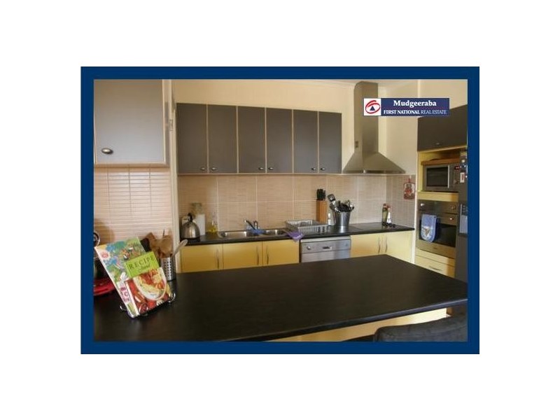 8 Felix Court, Merrimac QLD 4226