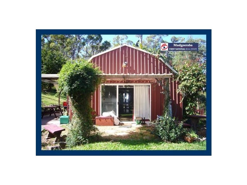 251 Chesterfield Drive, Bonogin QLD 4213