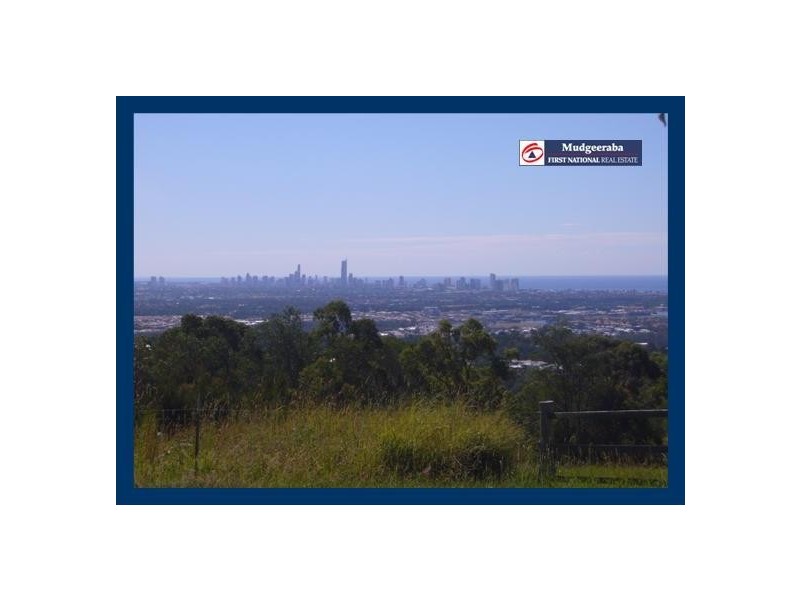251 Chesterfield Drive, Bonogin QLD 4213