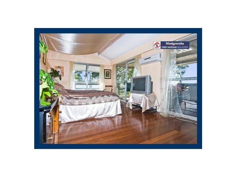 24 Glenrowan Drive, Tallai QLD 4213
