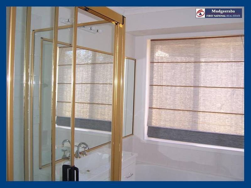 64 Ziedan Drive, Mudgeeraba QLD 4213