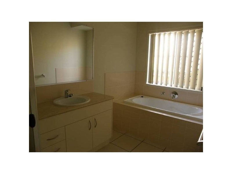 25 Antonson Crescent, Mudgeeraba QLD 4213