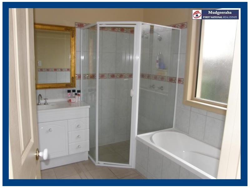 9 Eugenia Circuit, Robina QLD 4226