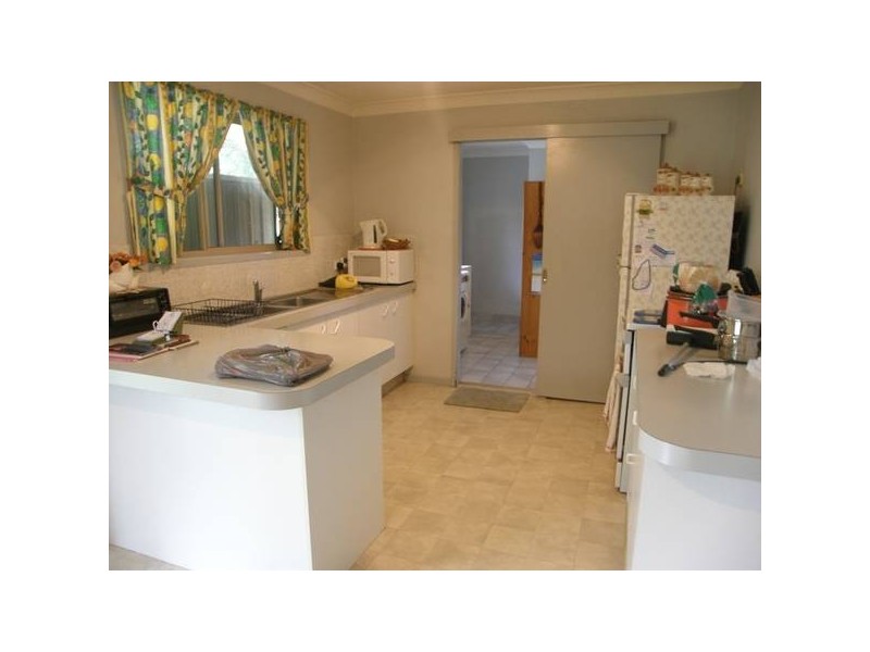 8 Bundgee Court, Mudgeeraba QLD 4213