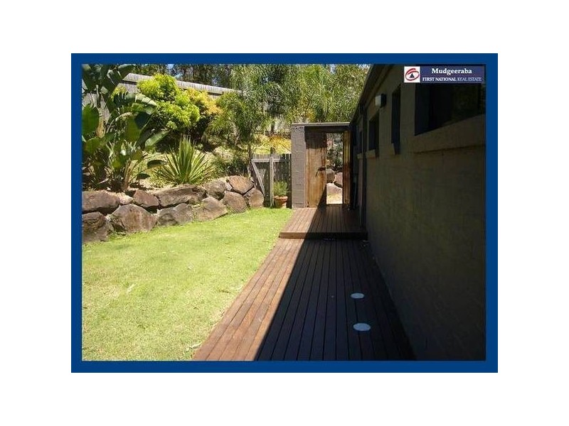 5 Natan Road, Mudgeeraba QLD 4213