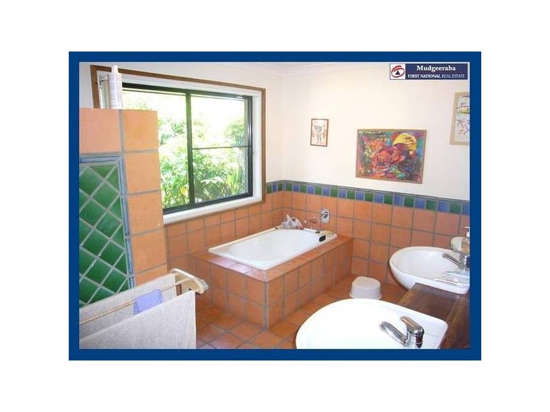 5 Natan Road, Mudgeeraba QLD 4213