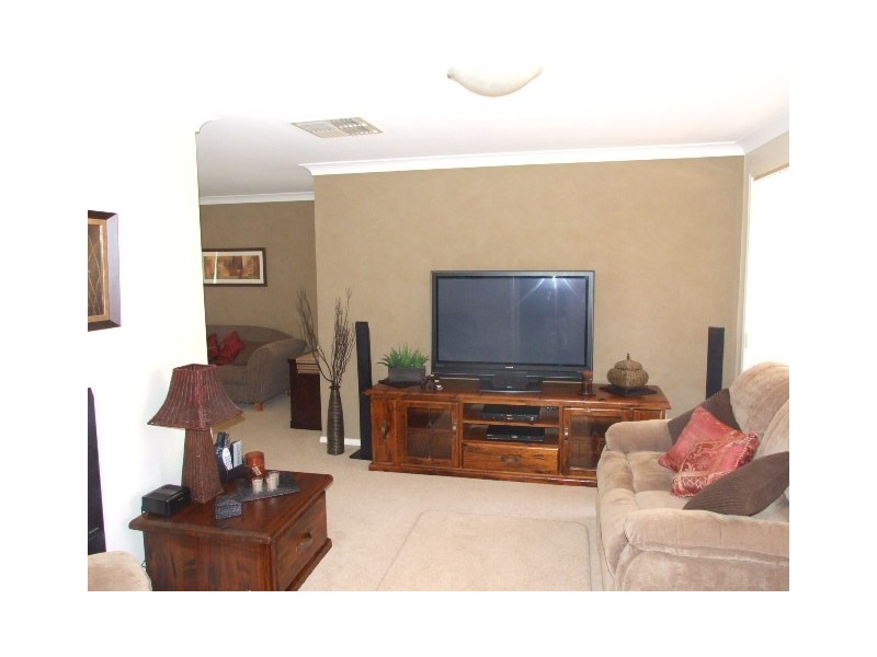 239 Nash Street, Parkes NSW 2870