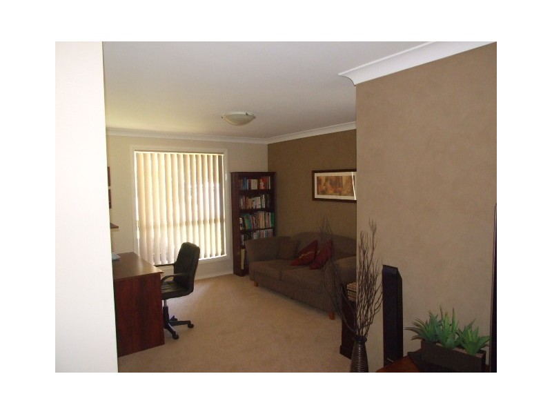 239 Nash Street, Parkes NSW 2870