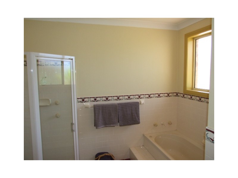 239 Nash Street, Parkes NSW 2870