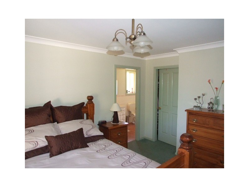 239 Nash Street, Parkes NSW 2870