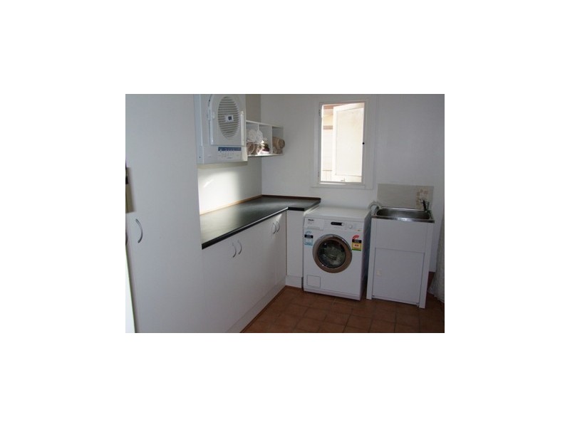 26 Close Street, Parkes NSW 2870