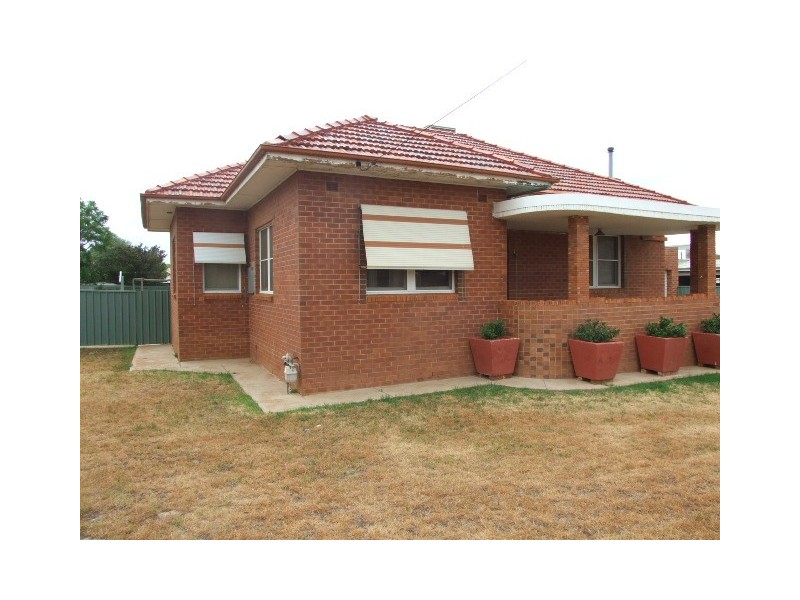 381 Clarinda Street, Parkes NSW 2870