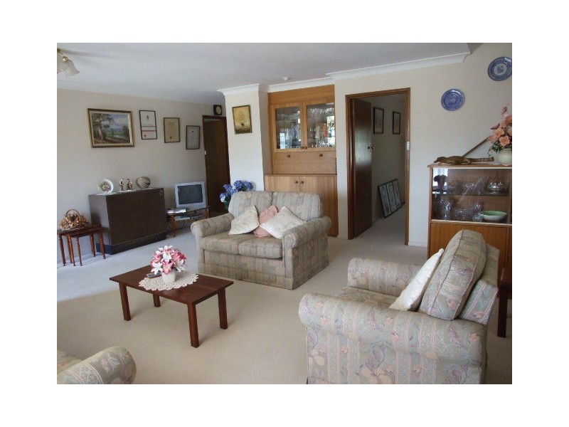 10 Mengarvie Road, Parkes NSW 2870