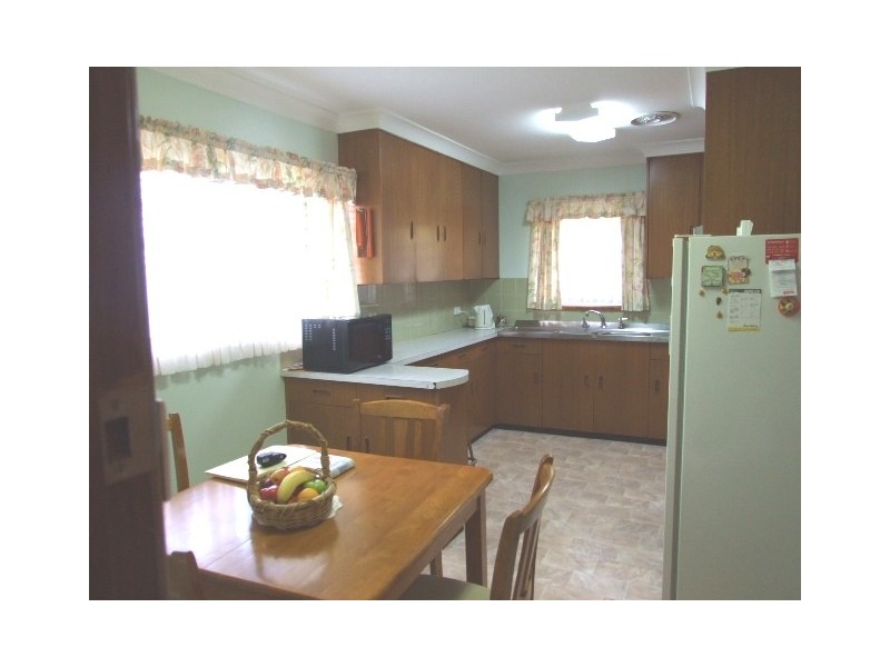 10 Mengarvie Road, Parkes NSW 2870