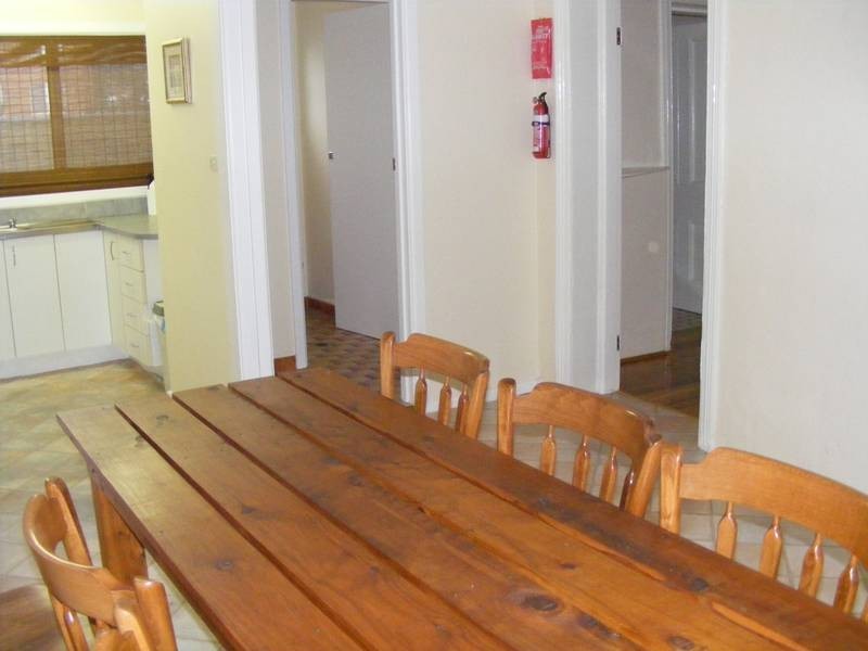 8 Welcome Street, Parkes NSW 2870