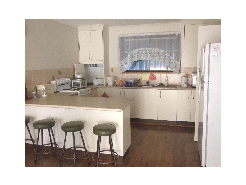 6 Basil Avenue, Parkes NSW 2870