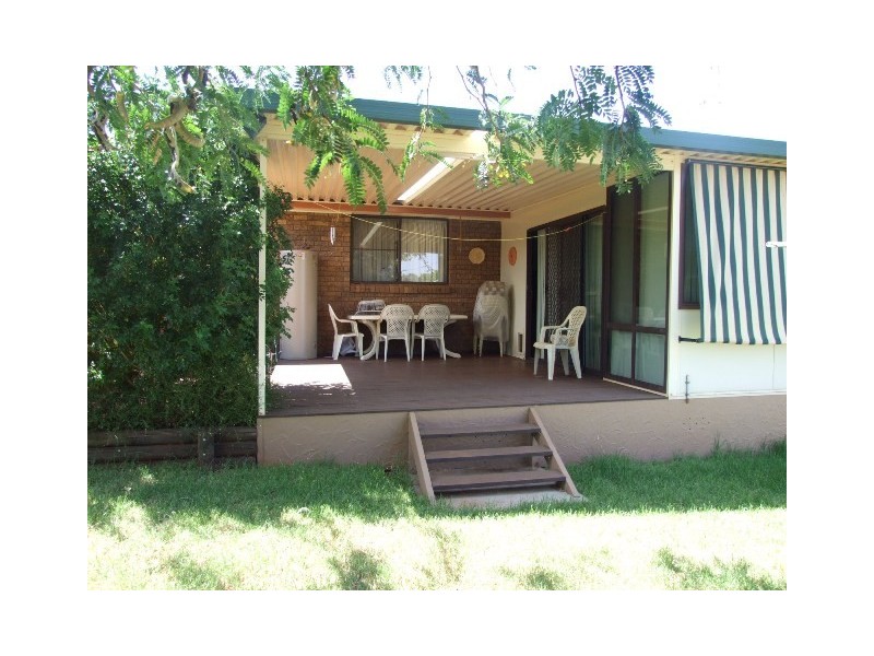 6 Basil Avenue, Parkes NSW 2870