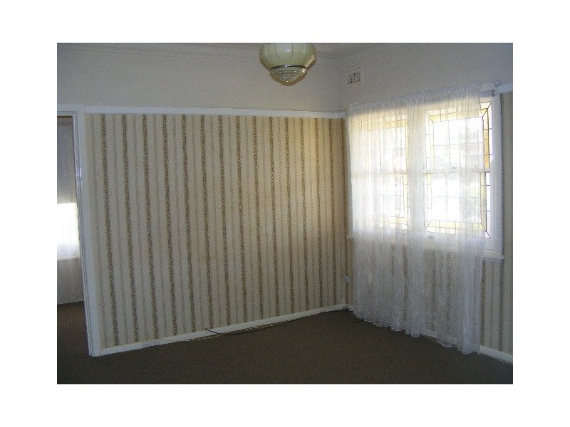 3 Captain Wilson Avenue, Parkes NSW 2870