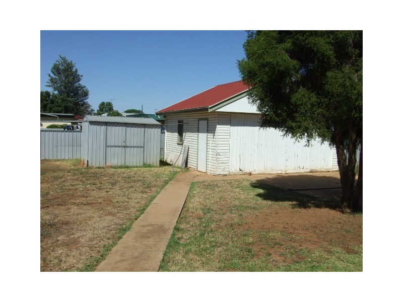 3 Captain Wilson Avenue, Parkes NSW 2870