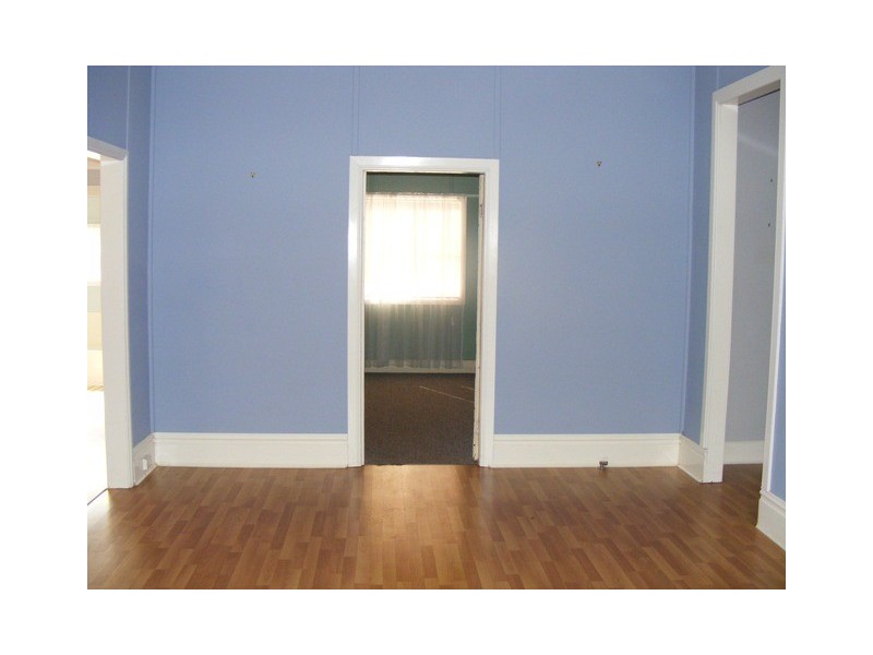 36 Albert Street, Parkes NSW 2870