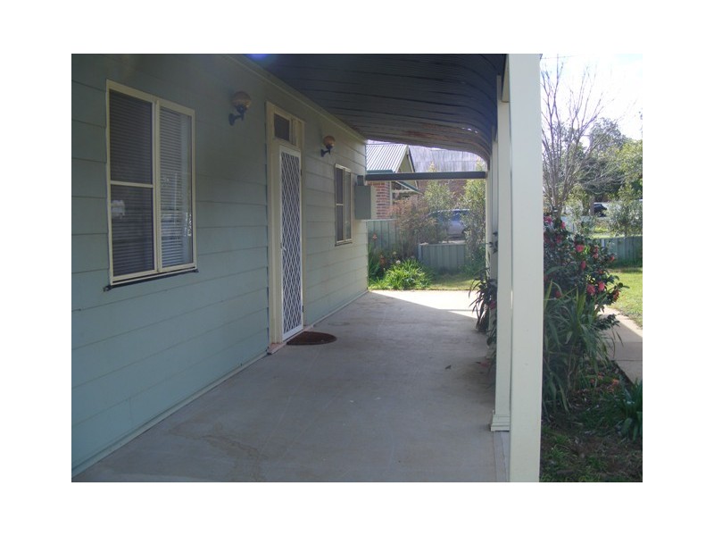 36 Albert Street, Parkes NSW 2870